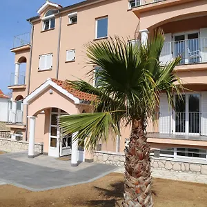 Mk Nin Apartman